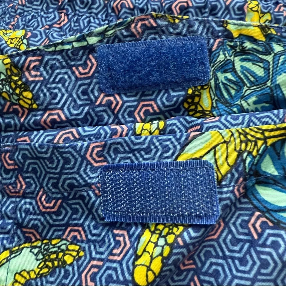 Mens Swim Trunks Turtle Print Blue and Yellow Size M Club Room Brand